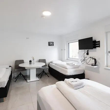 Staystay I 24 Check-in Guest house *