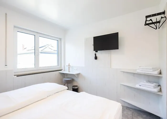 Staystay I 24 Check-in Guest house *