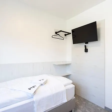 Staystay I 24 Check-in Pensión Núremberg