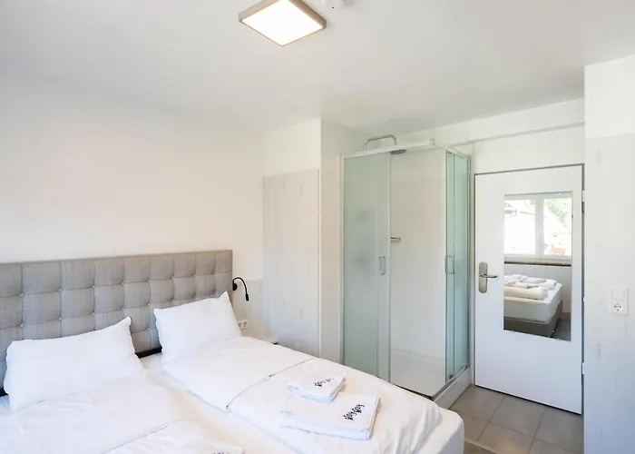 Staystay I 24 Check-in Gæstehus